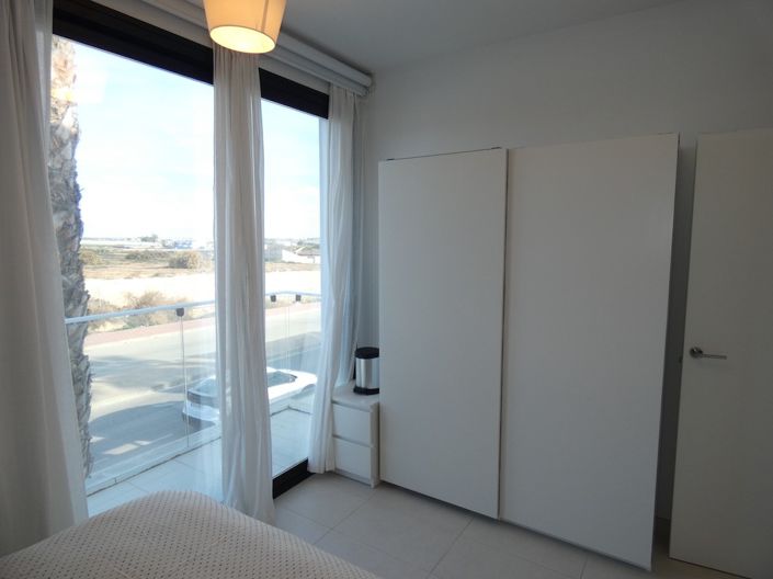 Image No.29-3 Bed Villa for sale