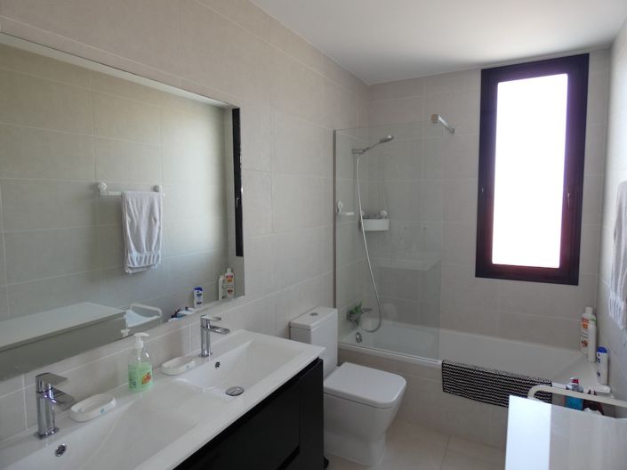 Image No.33-3 Bed Villa for sale