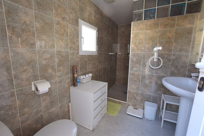 Image No.6-4 Bed Villa for sale