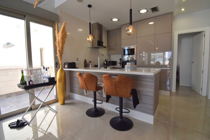 Image No.3-3 Bed Villa for sale