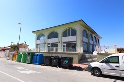 Commercial à vendre à Benimar