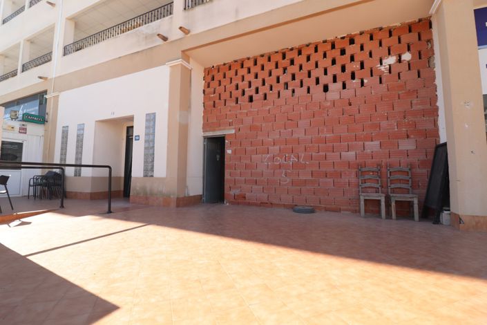 Image No.4-Commercial for sale