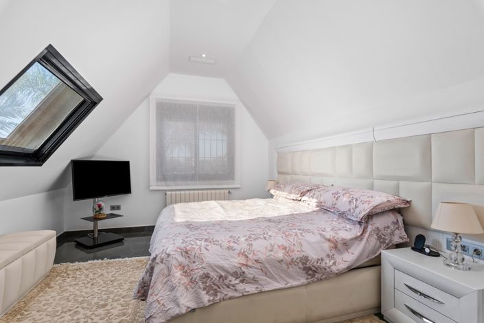 Image No.21-5 Bed Villa for sale