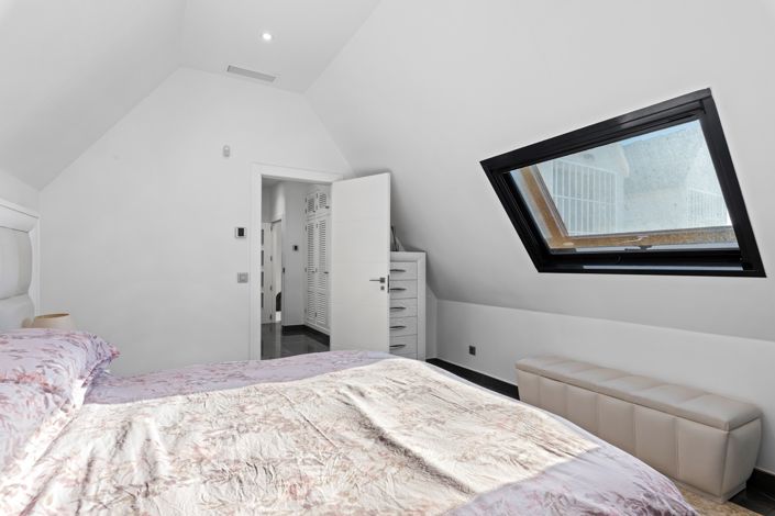 Image No.22-5 Bed Villa for sale