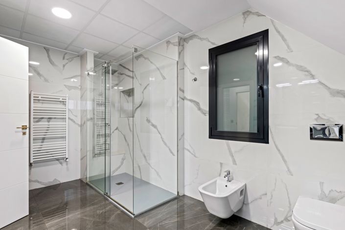 Image No.29-5 Bed Villa for sale