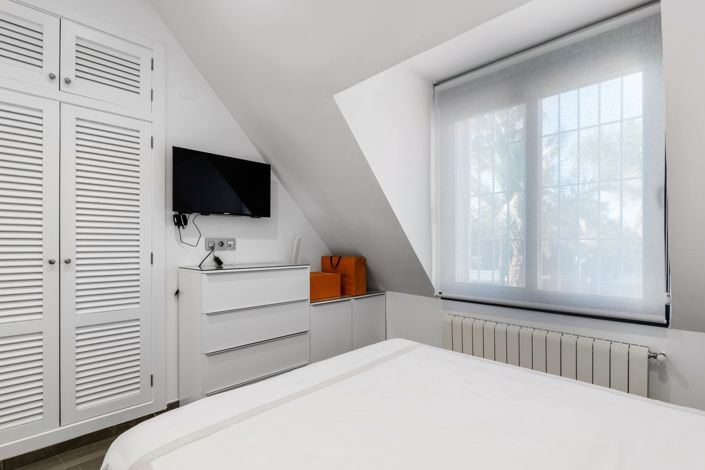 Image No.38-5 Bed Villa for sale