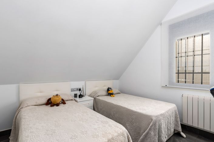 Image No.39-5 Bed Villa for sale