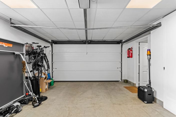 Image No.48-5 Bed Villa for sale