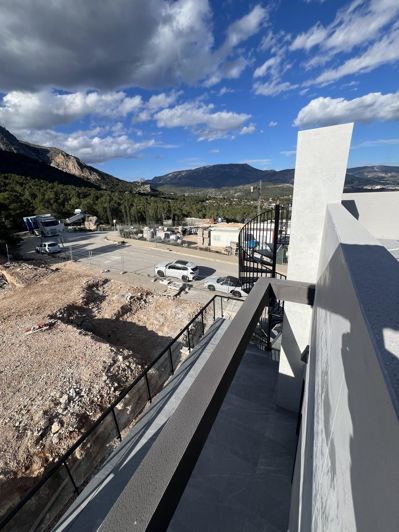 Image No.28-3 Bed Villa for sale