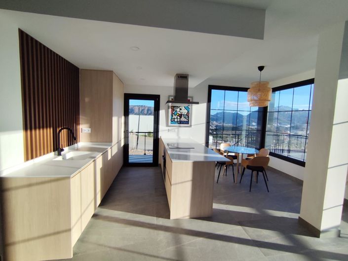 Image No.3-3 Bed Villa for sale