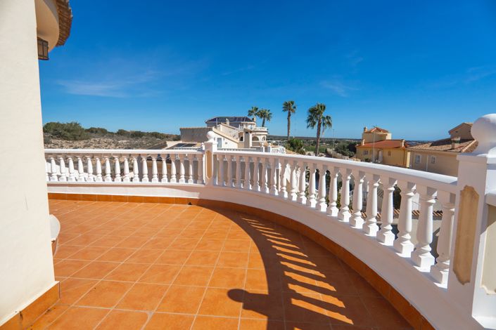 Image No.27-4 Bed Villa for sale