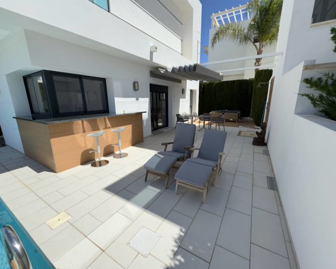 Image No.11-3 Bed Villa for sale