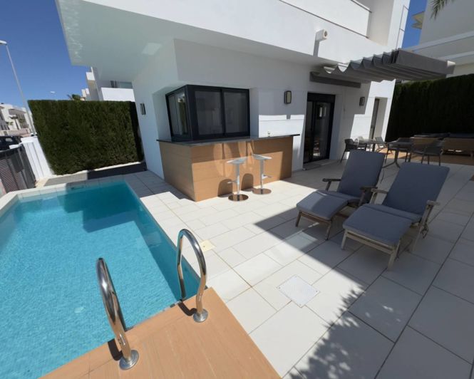 Image No.33-3 Bed Villa for sale