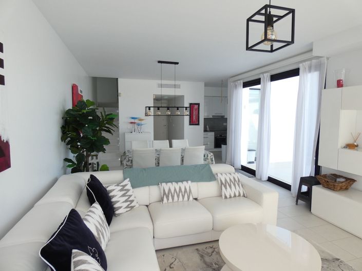 Image No.8-3 Bed Villa for sale