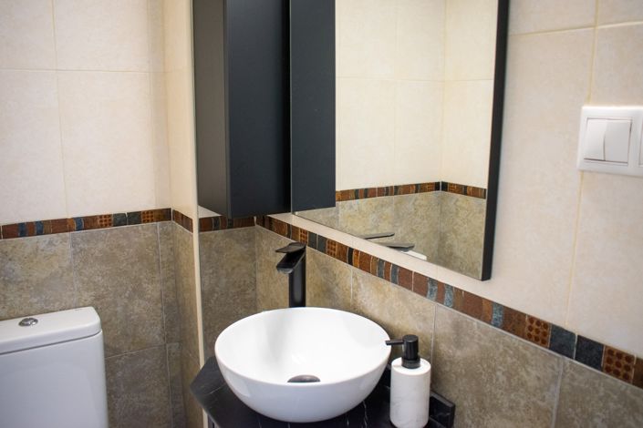 Image No.12-3 Bed Townhouse for sale