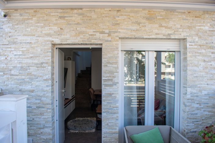 Image No.16-3 Bed Townhouse for sale