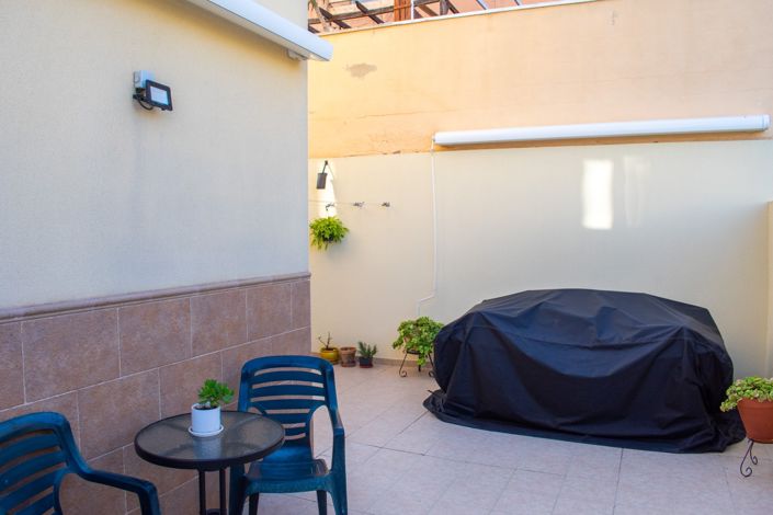 Image No.50-3 Bed Townhouse for sale