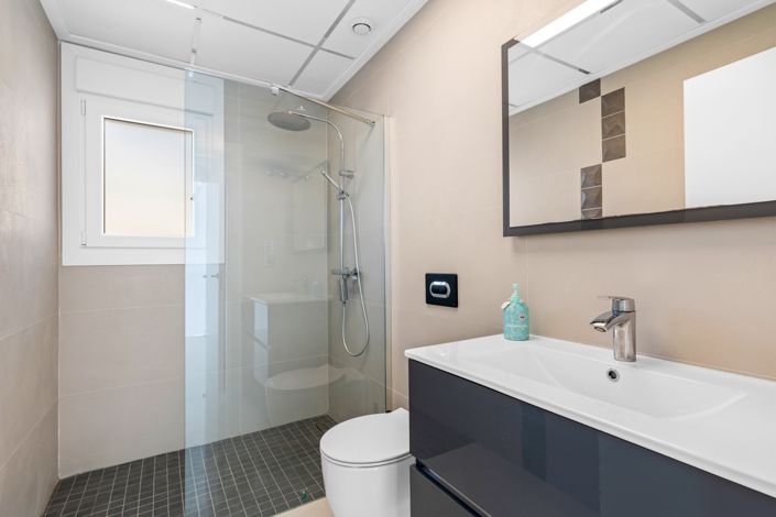 Image No.20-3 Bed Villa for sale