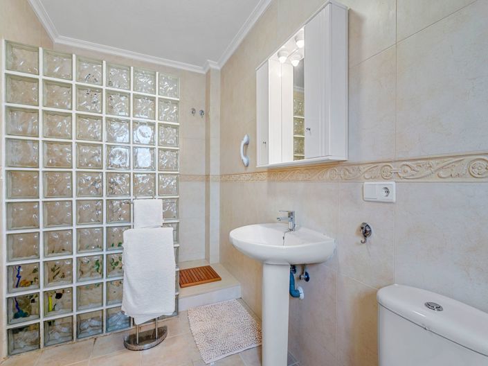 Image No.34-3 Bed Villa for sale