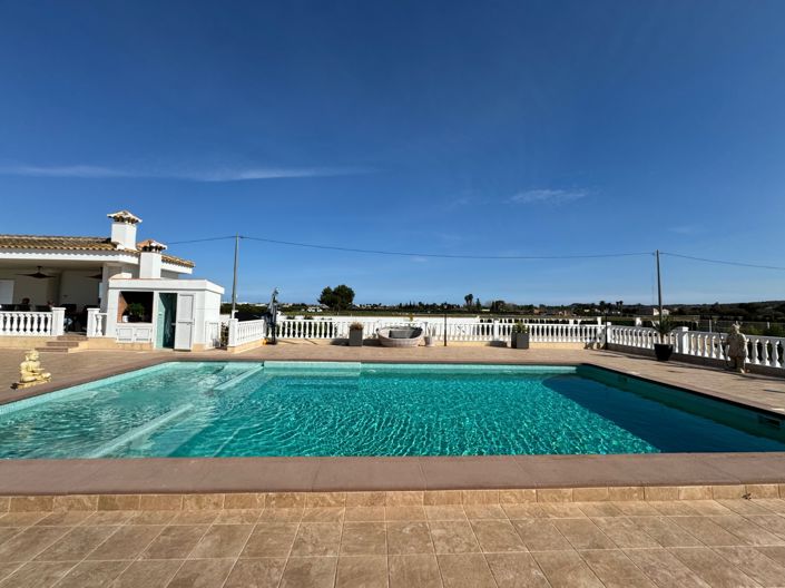 Image No.14-6 Bed Villa for sale