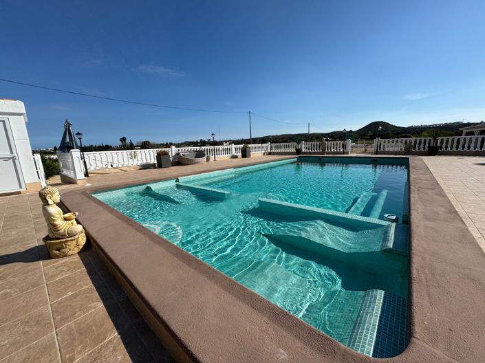 Image No.16-6 Bed Villa for sale