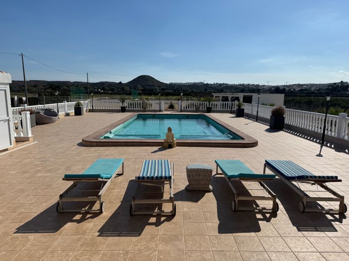 Image No.18-6 Bed Villa for sale