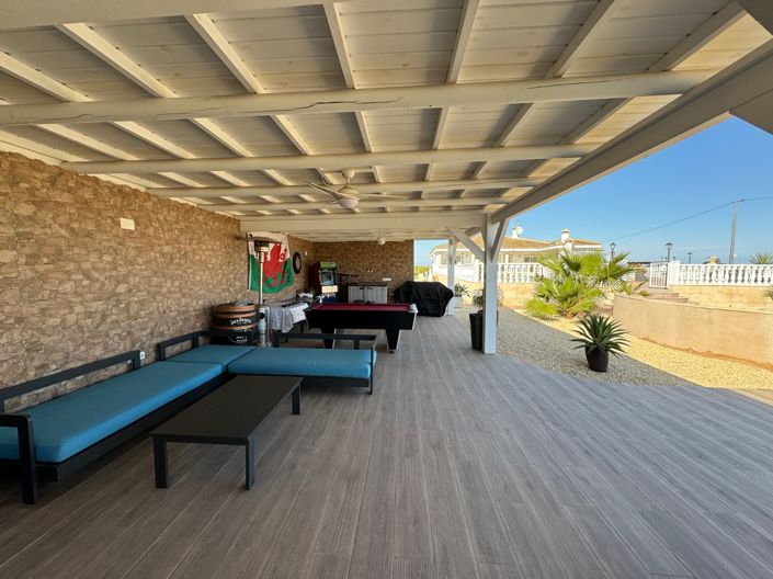 Image No.27-6 Bed Villa for sale