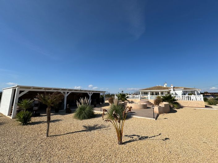 Image No.28-6 Bed Villa for sale