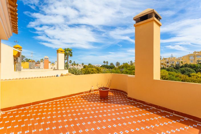 Image No.5-4 Bed Villa for sale