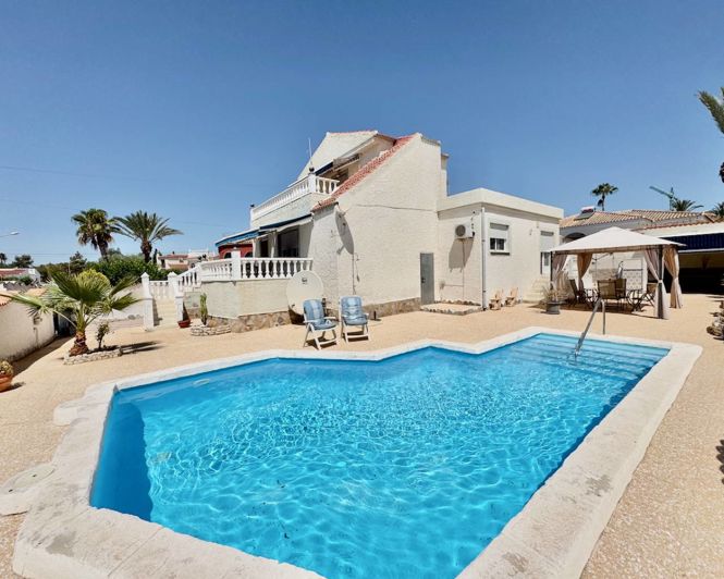 Image No.1-3 Bed Villa for sale
