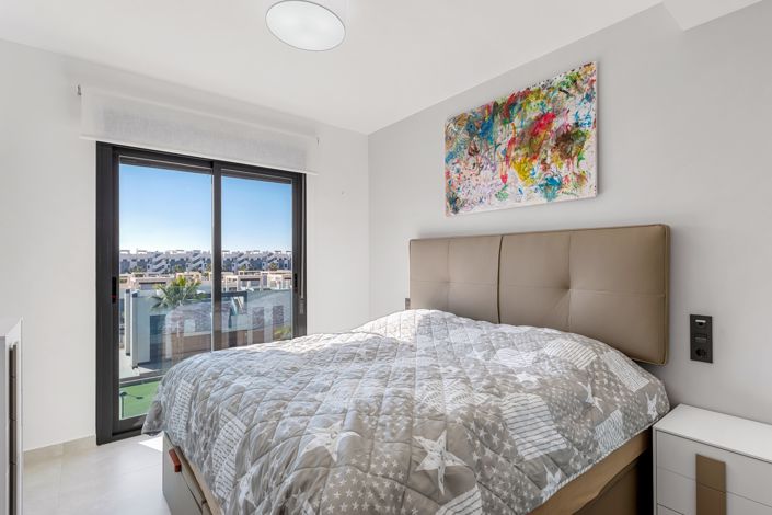 Image No.11-2 Bed Apartment for sale