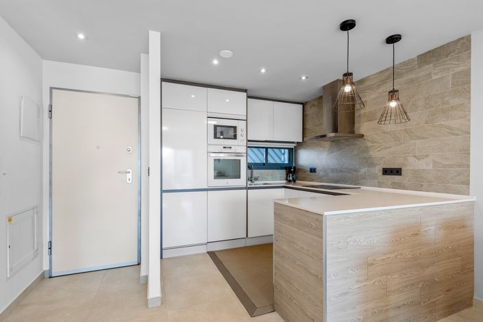 Image No.18-2 Bed Apartment for sale