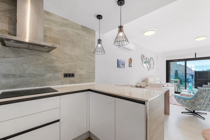 Image No.20-2 Bed Apartment for sale