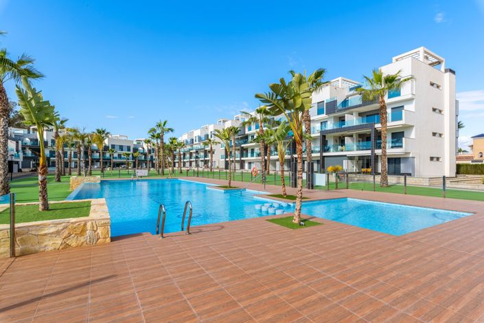 Image No.28-2 Bed Apartment for sale