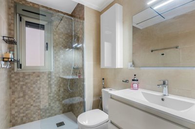 o1iic33jp0l581e3k1pidr0vau831