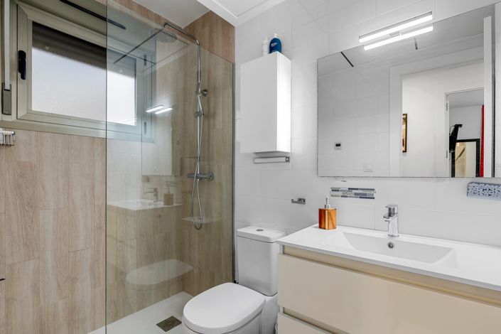 Image No.18-3 Bed Villa for sale