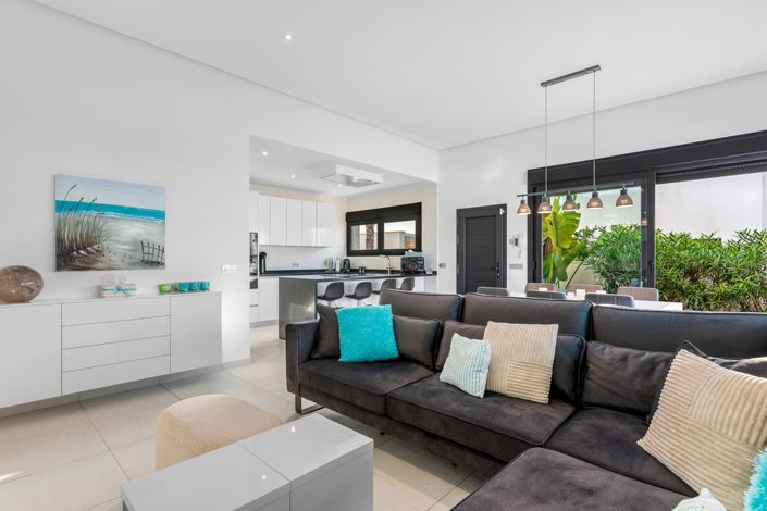 Image No.11-4 Bed Villa for sale