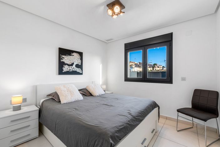 Image No.19-4 Bed Villa for sale