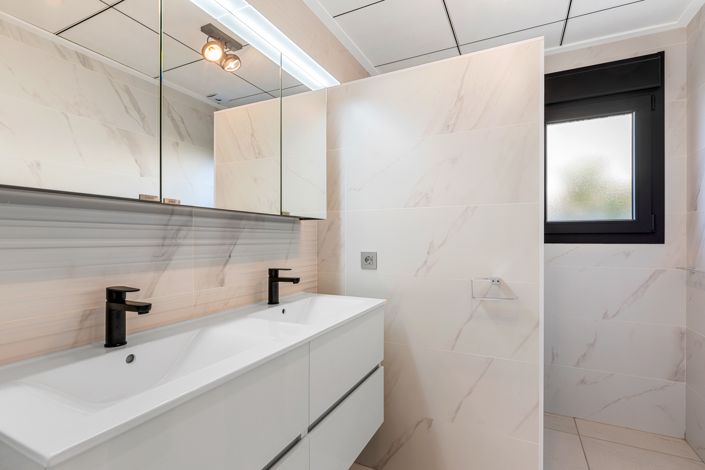 Image No.30-4 Bed Villa for sale