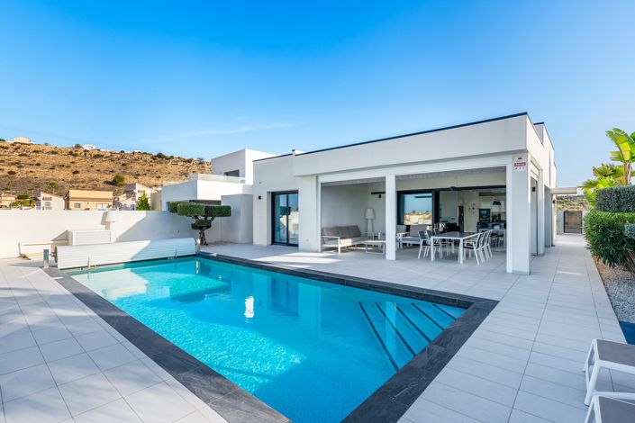 Image No.36-4 Bed Villa for sale