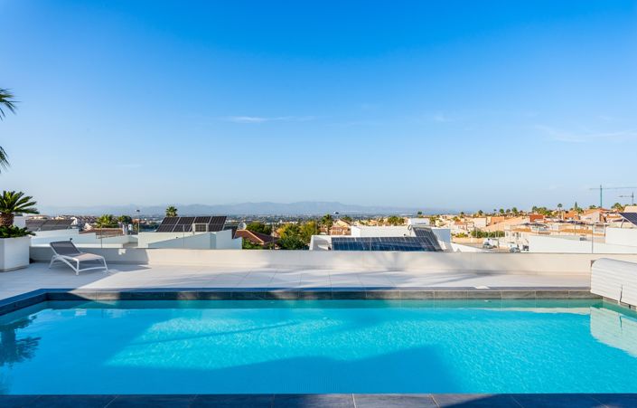 Image No.8-4 Bed Villa for sale