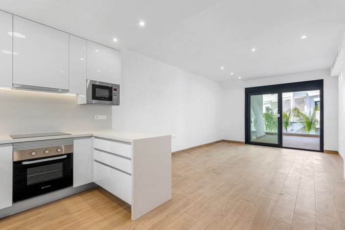 Image No.15-2 Bed Apartment for sale