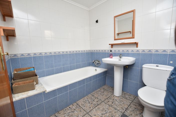 Image No.7-3 Bed Apartment for sale