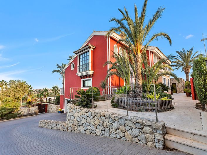 Image No.6-6 Bed Villa for sale