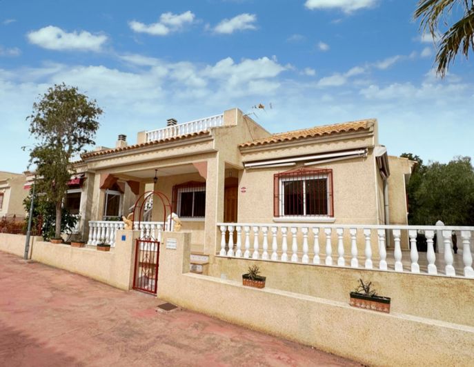 Image No.1-3 Bed Villa for sale