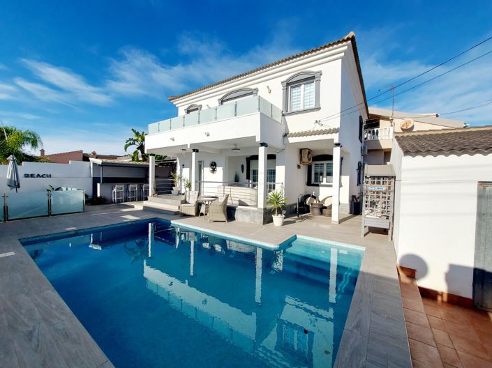 Image No.1-Villa de 5 chambres à vendre à Orihuela Costa