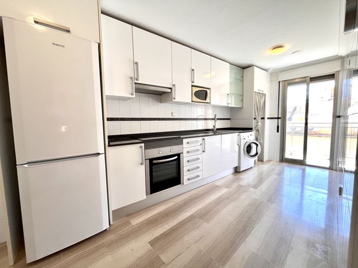 Image No.4-4 Bed Apartment for sale