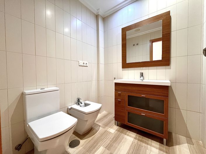 Image No.8-4 Bed Apartment for sale