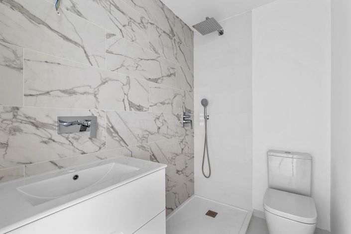 Image No.20-2 Bed Apartment for sale