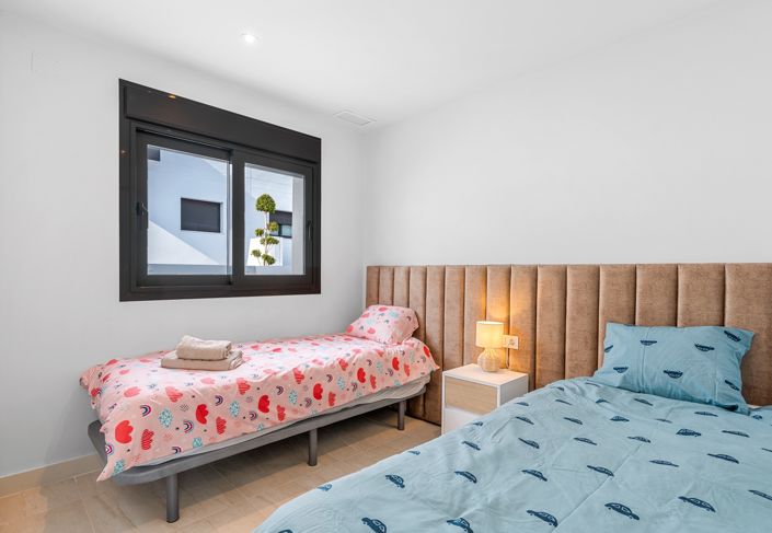 Image No.23-3 Bed Apartment for sale